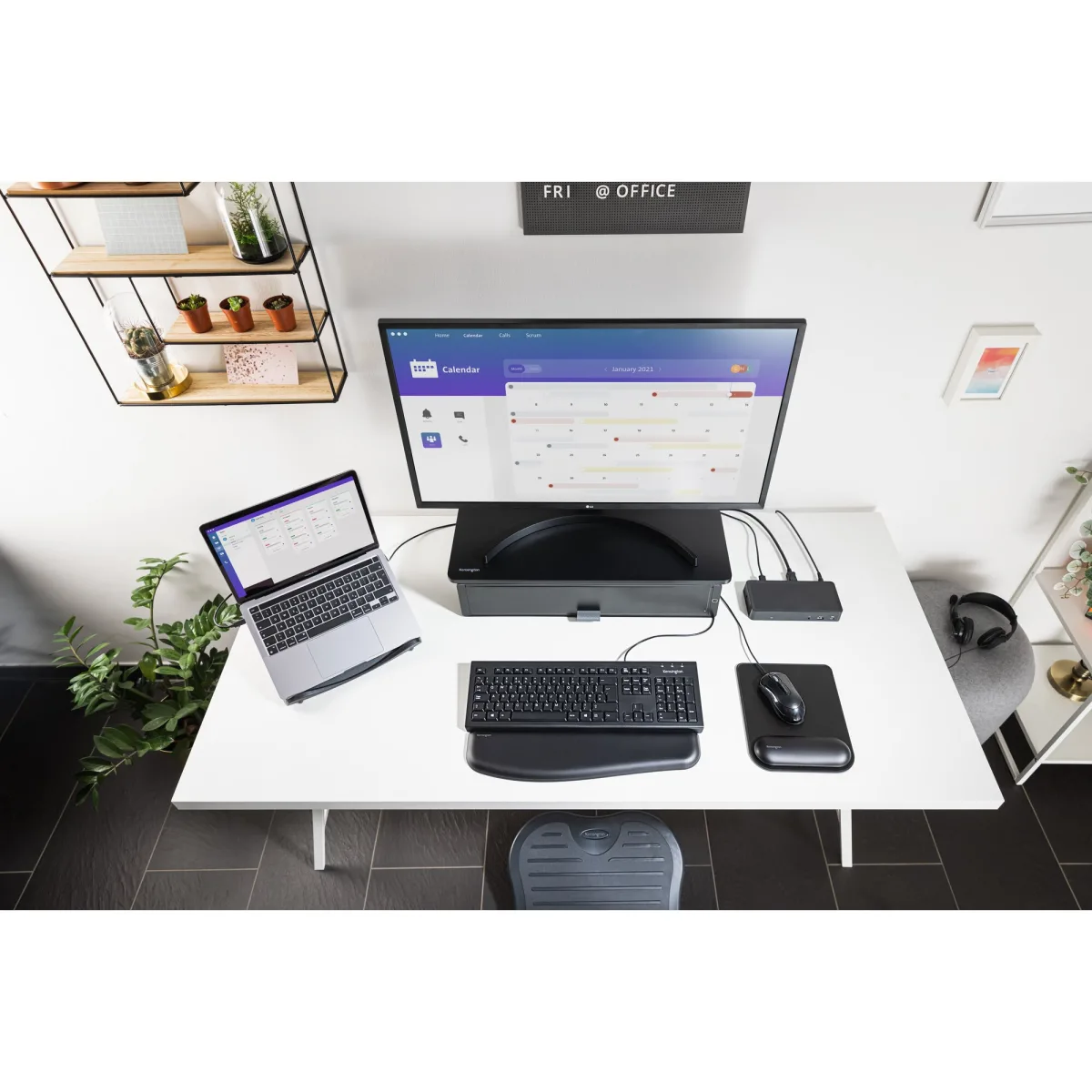Kensington ES Wrist Rest for Standard Kb, ErgoSoftT Wrist Rest angle