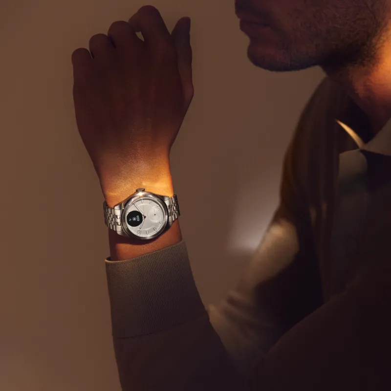 Withings ScanWatch Nova Brilliant 39mm - Titanium Silver 