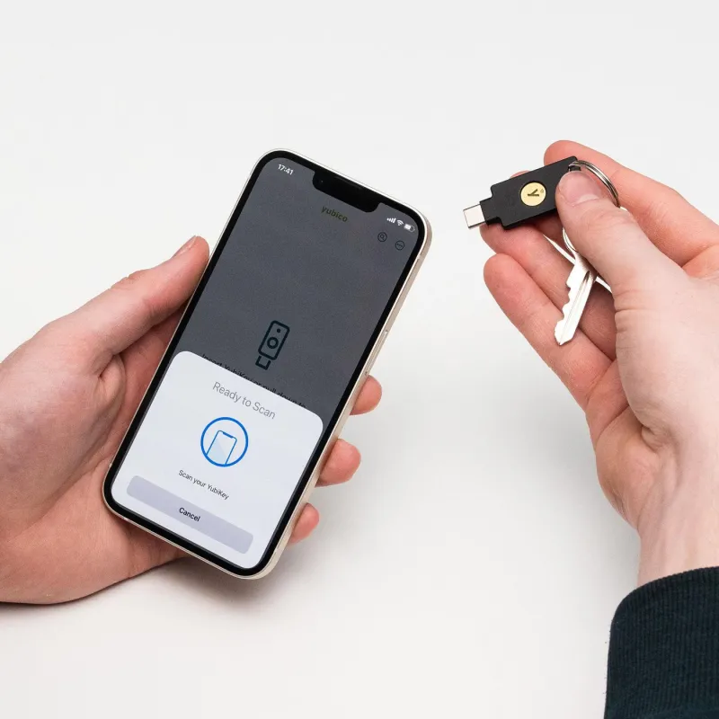 Yubico Security Key C NFC, cheie FIDO2 USB-C cu NFC 