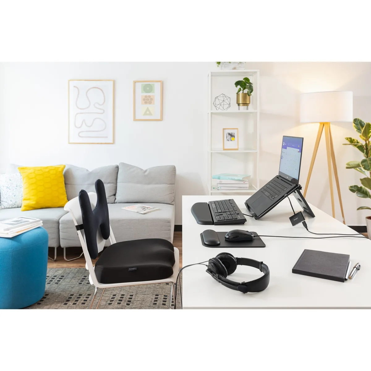Kensington ES Wrist Rest for Standard Kb, ErgoSoftT Wrist Rest angle