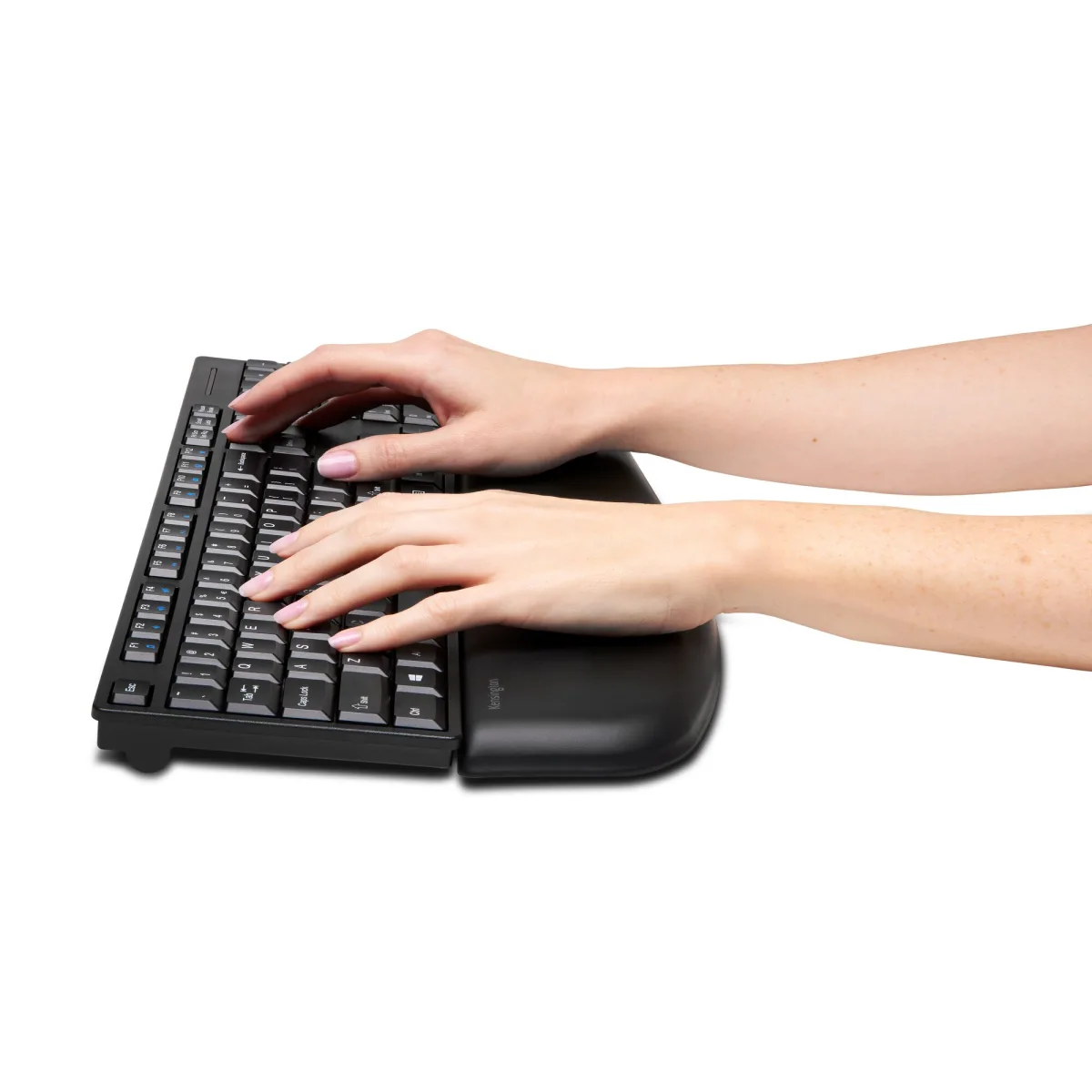 Kensington ES Wrist Rest for Standard Kb, ErgoSoftT Wrist Rest angle
