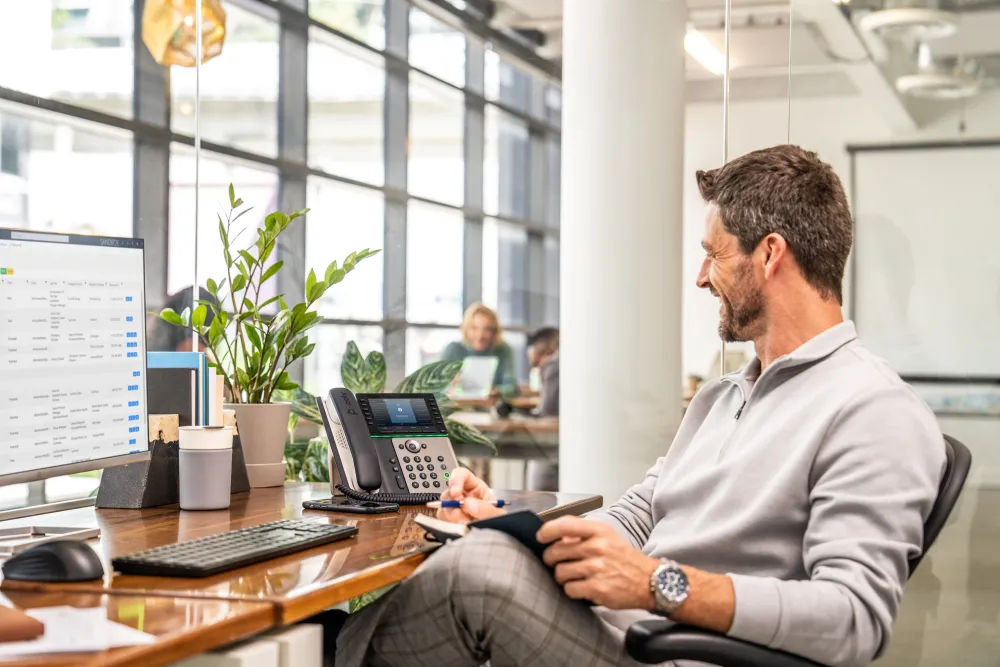 HP Poly Edge E550 IP Phone and PoE-enabled 
