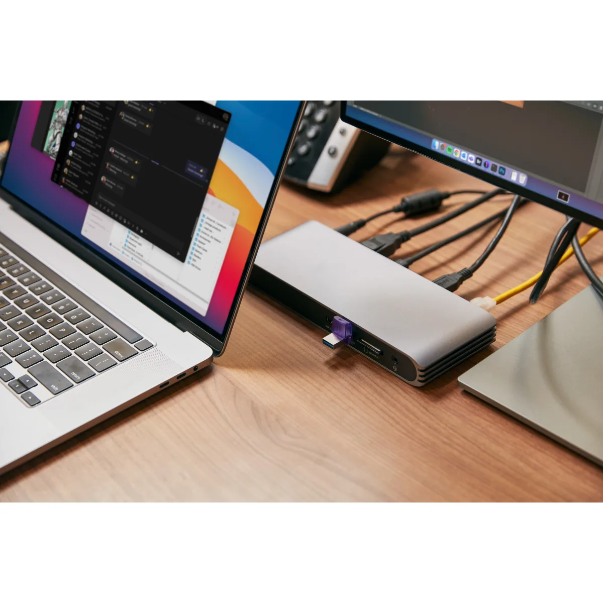 Kingston Memorie USB DataTraveler microDuo 3C 256GB, USB 3.2 Gen 1, USB-A/USB-C angle