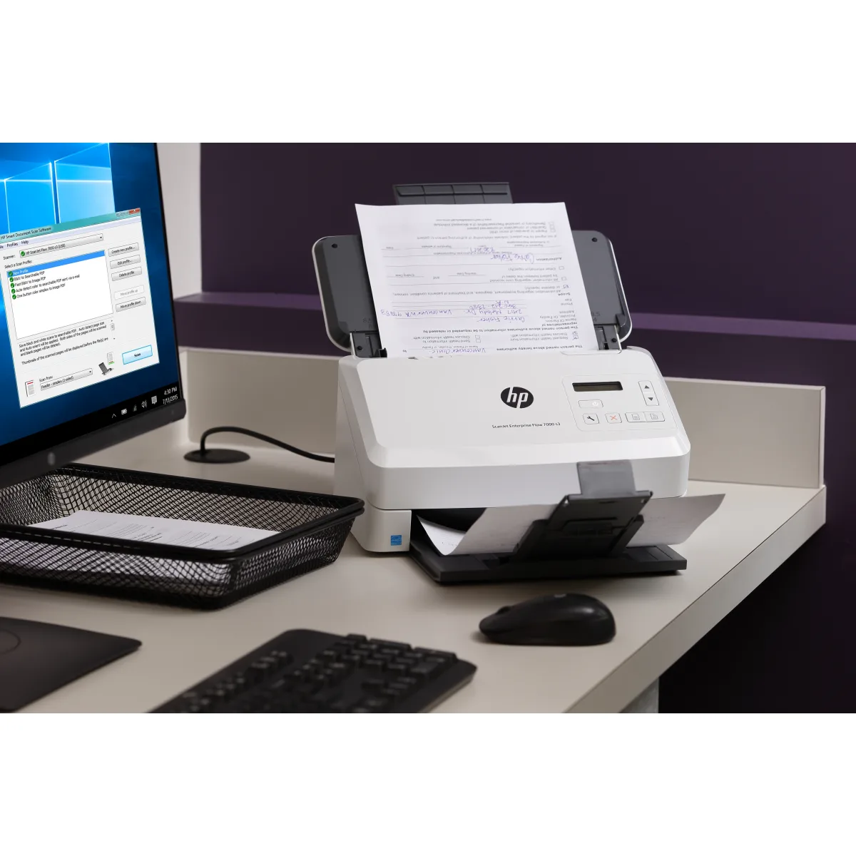HP ScanJet Enterprise Flow 7000 s3 scanner A4 75 ppm lifestyle