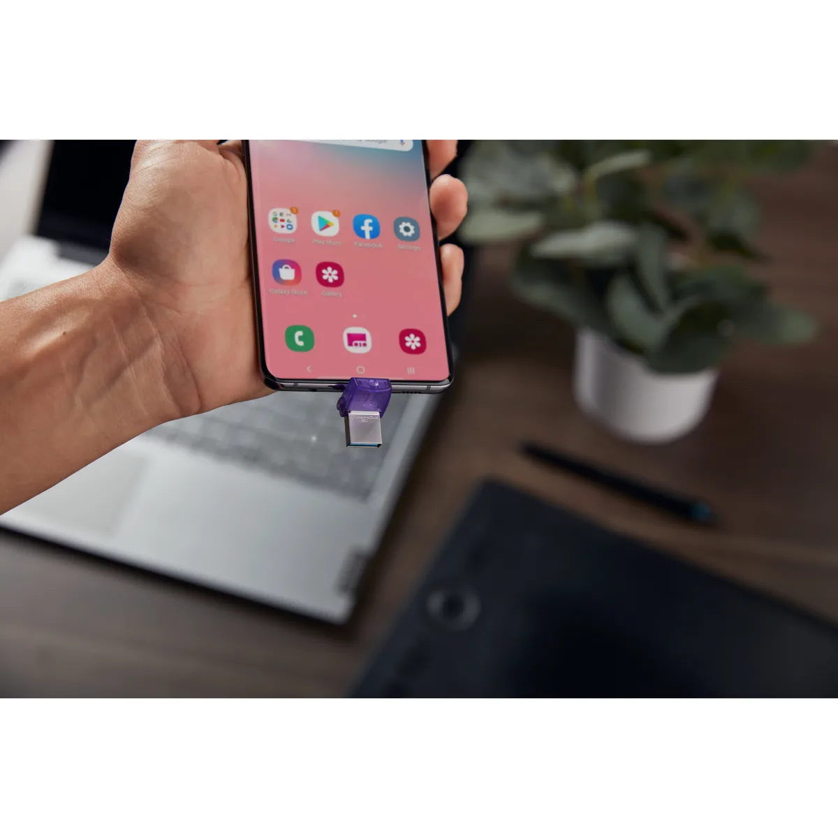 Kingston DataTraveler microDuo 3C, 128GB, USB 3.2 Gen1, USB-A/USB-C angle