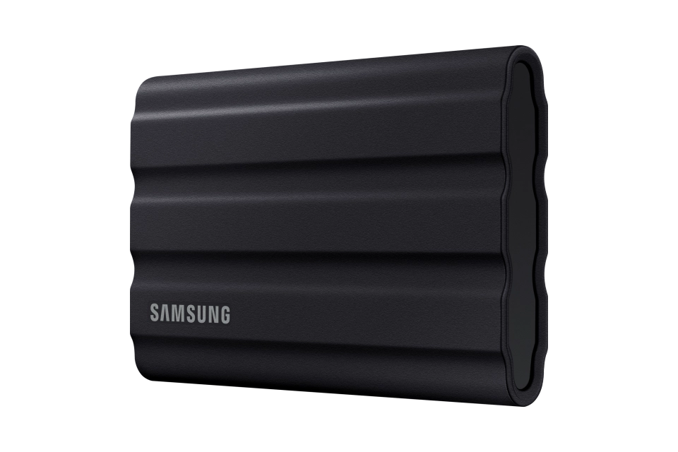 Samsung SSD extern T7 Shield 2TB R/W: 1000 MB/s / 1000 MB/s Protectie parola USB-C Black 
